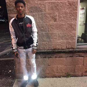 Meet your Posher, Javis